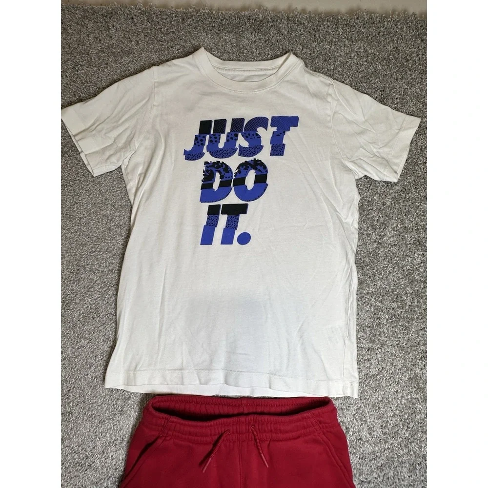Nike Jordan Boys Youth Medium 2 Piece Outfit T-Shirt Red Jogger Pants EUC